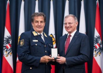 Landesauszeichnungen für Wasserretter/-innen aus dem Salzkammergut!