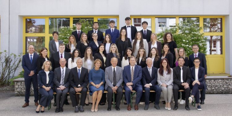 Absolvent*innen der Business School Vöcklabruck