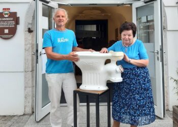 Die kaiserliche Toilette: Aus Ruine auf Madeira geborgen und nun im K-Hof Kammermuseum Gmunden zu sehen