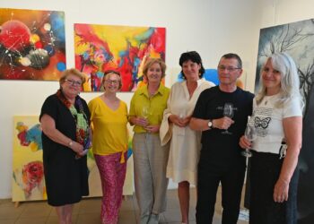 KUNST hoch DREI – Drei Künstlerinnen, ein besonderer Tag