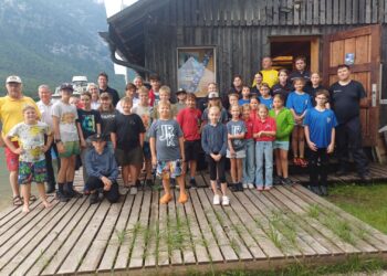 Die Wasserrettung Bad Goisern lud zum Nautik Tag am Hallstättersee