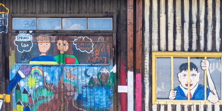 Gemeinwesenorientierte Jugendarbeit: Kunstprojekt blickt hinter die Fassade