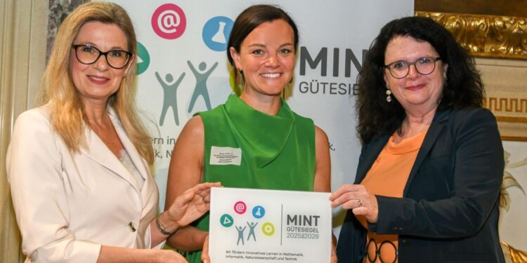 Don Bosco Praxiskindergarten mit MINT-Gütesiegel ausgezeichnet