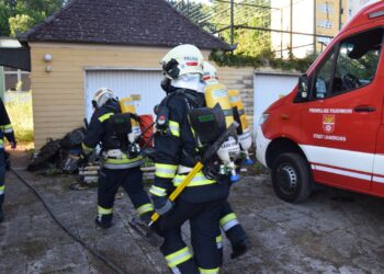 Feuerwehr Laakirchen trainiert heiß