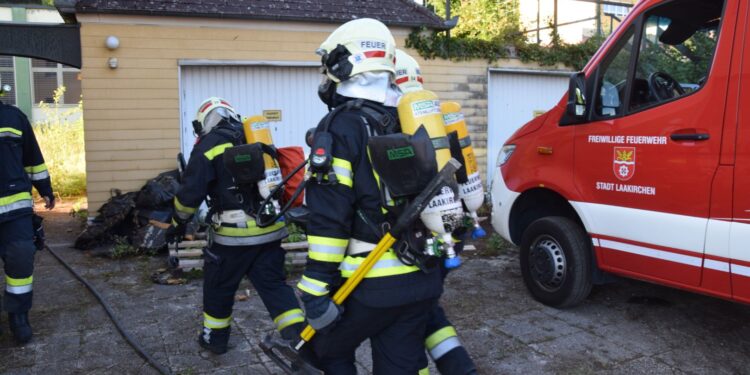 Feuerwehr Laakirchen trainiert heiß