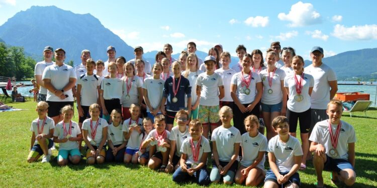 Vöcklabruck ist Nr. 1 im OÖ-Schwimmsport – 119 Medaillen sichern historischen Triumph in Gmunden