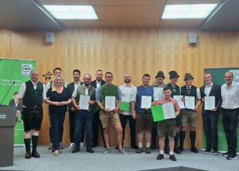 Ausgezeichnet! – Zwölf neue Werkmeister Maschinenbau/Betriebstechnik im WIFI Gmunden