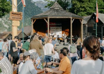 Kulturinitiative K.I.T.T. startet mit Benefizkonzert in Traunkirchen