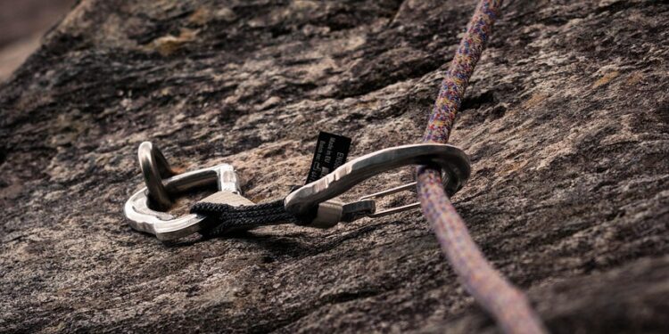 carabiner, rope, climbing rope, rockclimbing, to back up, climb, abseil, a safety rail