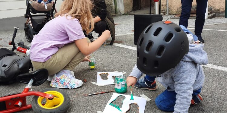 Action statt Autos in der Ebenseer Hauptstraße