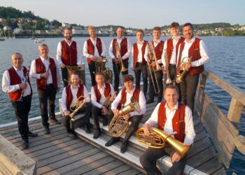 Schlosskonzert mit einem Feuerwerk an böhmisch-mährischer Musik mit der Blaskapelle CESKA