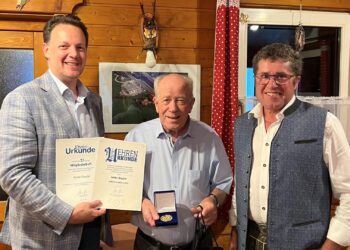 FPÖ Pöndorf: Besondere Auszeichnungen für Walter Stiegler