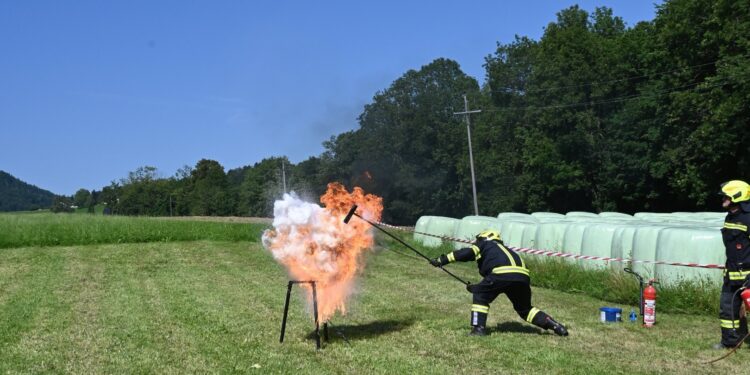 Feuerwehr-Erlebnis für junge Helden in Altmünster