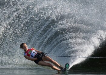 SIEG ‚DAHOAM‘ – Leona Berner ist U21 Europameisterin im Wasserski!