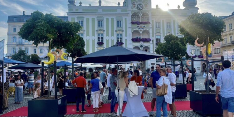 Mondscheinbummel Gmunden in einer lauen Sommernacht ein großer Erfolg!