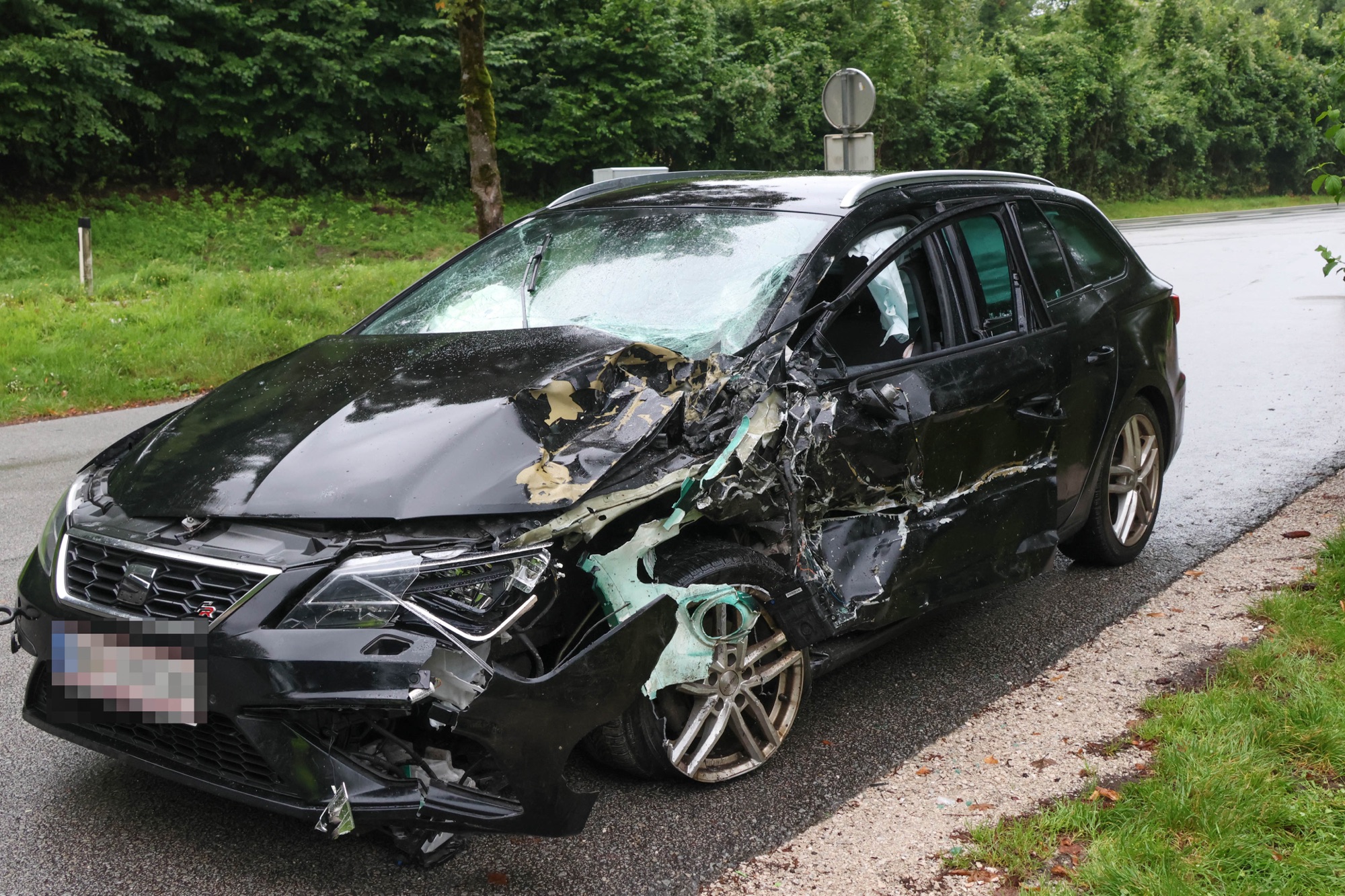 Schwerer-Verkehrsunfall-in-Altm-nster