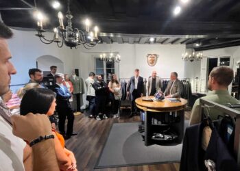 Junge Wirtschaft Gmunden – Modische Einblicke beim Traditionsbetrieb Mode Forstinger