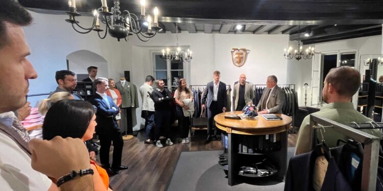 Junge Wirtschaft Gmunden – Modische Einblicke beim Traditionsbetrieb Mode Forstinger