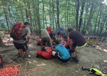 Knöchelverletzung: Bergrettungseinsatz nach Sturz beim Abstieg vom Grünberg