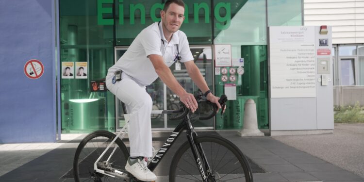 Arzt und Radprofi: „Nach einem stressigen Nachtdienst gehe ich nicht schlafen, sondern Radfahren“