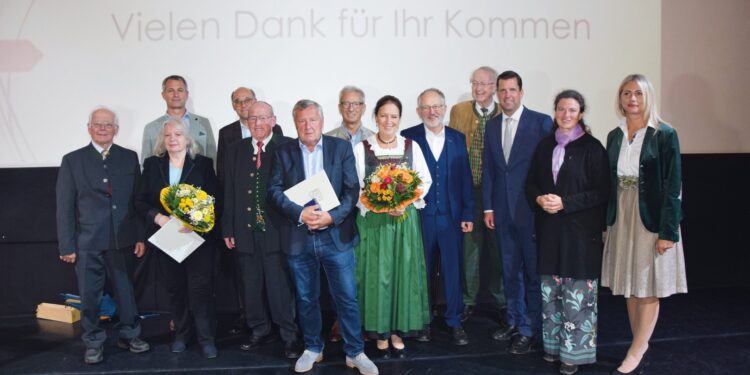 Verdienstvolle Gmundner Persönlichkeiten ausgezeichnet