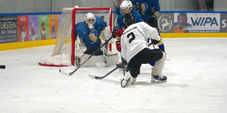 Nach erfolgreicher Testserie beginnt für die Cam4Dent Sharks Gmunden die neue Meisterschaft gleich mit einem Saisonkracher!