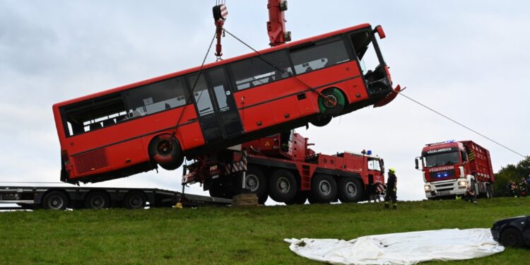 Einsatzübung Busunfall