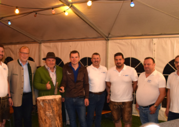 Herbstfest der FPÖ Nußdorf am Attersee: Gelungene Neuauflage im Zentrum