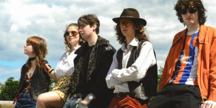 Nachwuchsnacht im OKH: Normfrei und LEETA bringen frischen Wind in die österreichische Musikszene