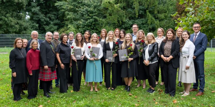 9 neue Pflegefachassistentinnen verstärken die Pflege im Salzkammergut