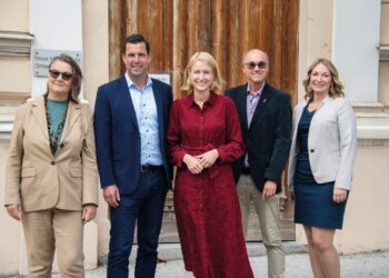 Stadtgemeinde prüft Zukunftslösung für Schulen im Stadtzentrum