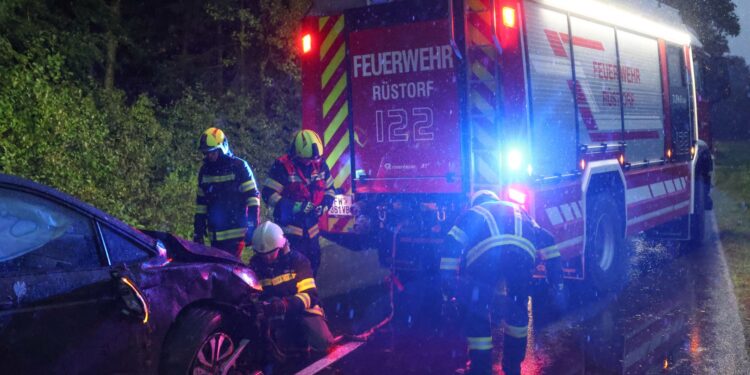 Verkehrsunfall bei Desselbrunn endet glimpflich