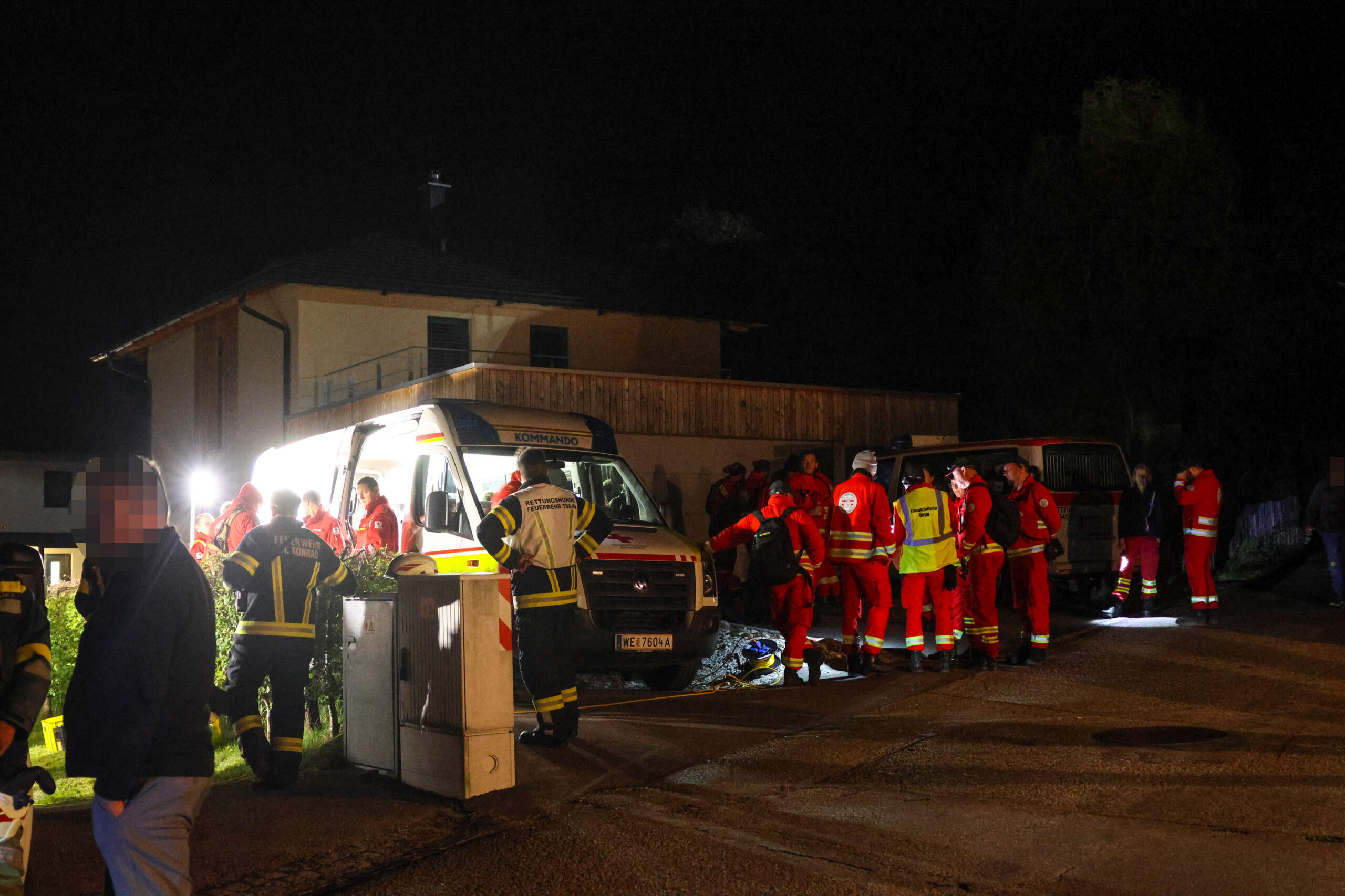 Abg-ngiges-M-dchen-11-bei-gro-angelegter-Suchaktion-in-St-Konrad-wohlbehalten-aufgefunden