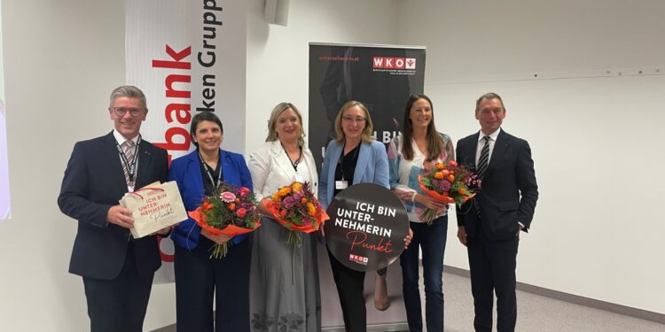 Frau in der Wirtschaft und Oberbank Gmunden luden zur Veranstaltung „Klarheit statt Blindflug – mit Weitblick entscheiden“ ein!