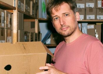 Kuriose Anekdoten aus fünf Jahrzehnten Pop: Ein Abend mit Hannes Tschürtz 