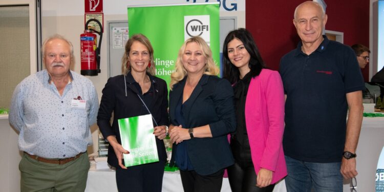 Erfolgreiche 13. AMS Gmunden Lehrlingsmesse – Begegnungspunkt für Jugend und Wirtschaft