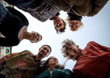 Humor, politische Kante und musikalische Raffinesse: nicolas robert lang präsentiert Album im OKH