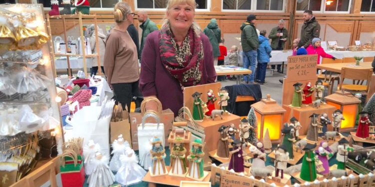 Der Advent ist eingeläutet – Adventmarkt und Adventkonzert der Volksschulkinder in Gschwandt