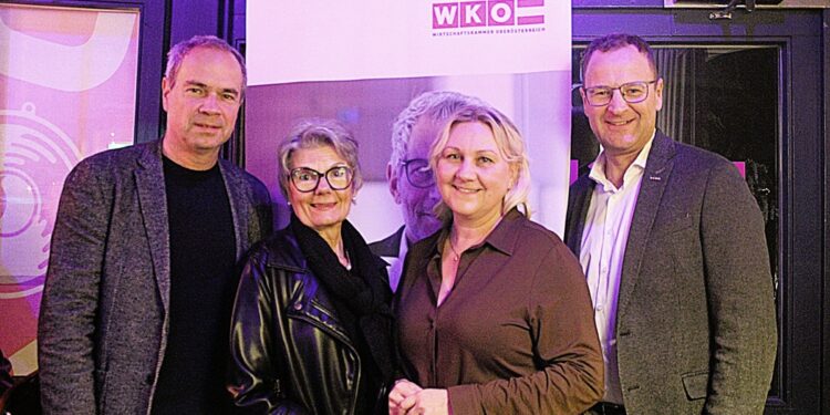 Neue WK-Obfrau in Bad Ischl – KommRin Brigitte Stumpner folgt auf Andreas Hemetsberger