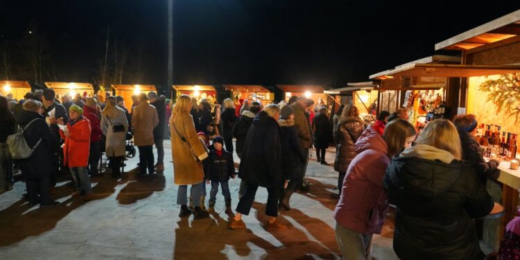 Es „Vorweihnachtet“ wieder beim Tierweltmuseum in der Aurachtalstraße/Pinsdorf bei Patricia HÖLLER!