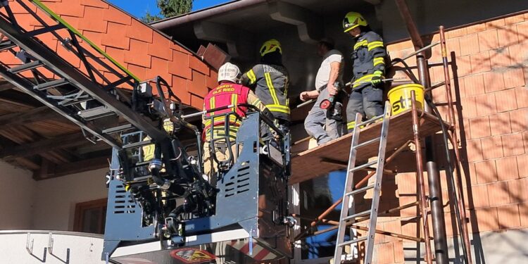 Brand im Dachbereich in Frankenburg am Hausruck