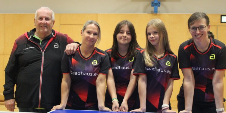 Ebensee erwartet heißes TT-Wochenende – Damen- und Herren-Team an der Platte