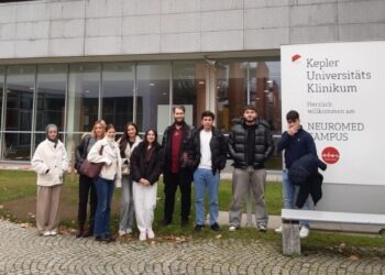 HAK-Exkursion zum Neuromed Campus des Kepler Universitätsklinikums Linz