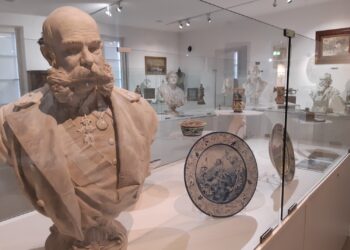 „ … und über allem wacht der Kaiser!“