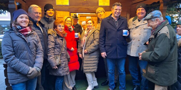 Lions Punschstand eröffnet