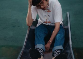 „The Fun Never Ends!“: Lukas Oscar präsentiert emotionalen Indie-Pop im OKH Vöcklabruck Vöcklabruck