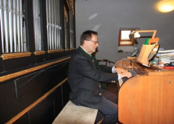 Adventsingen in der Pfarrkirche Neukirchen