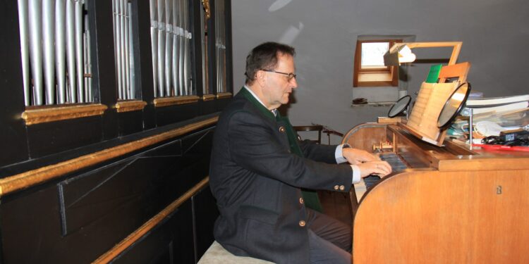 Adventsingen in der Pfarrkirche Neukirchen