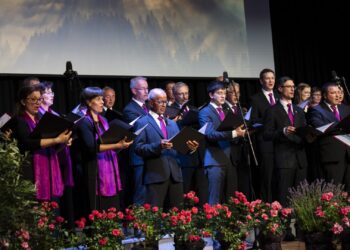 Stöttenchor: Weihnachtsbenefizkonzert für Schmetterlingskinder