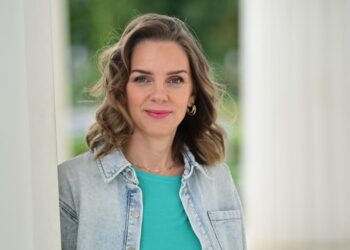 Zwischen Pflege und Fremdheit: Susanne Gregor liest aus „Halbe Leben“ im OKH